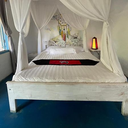 Blu Oceano B&B, Italian Restaurant Нембрала Экстерьер фото
