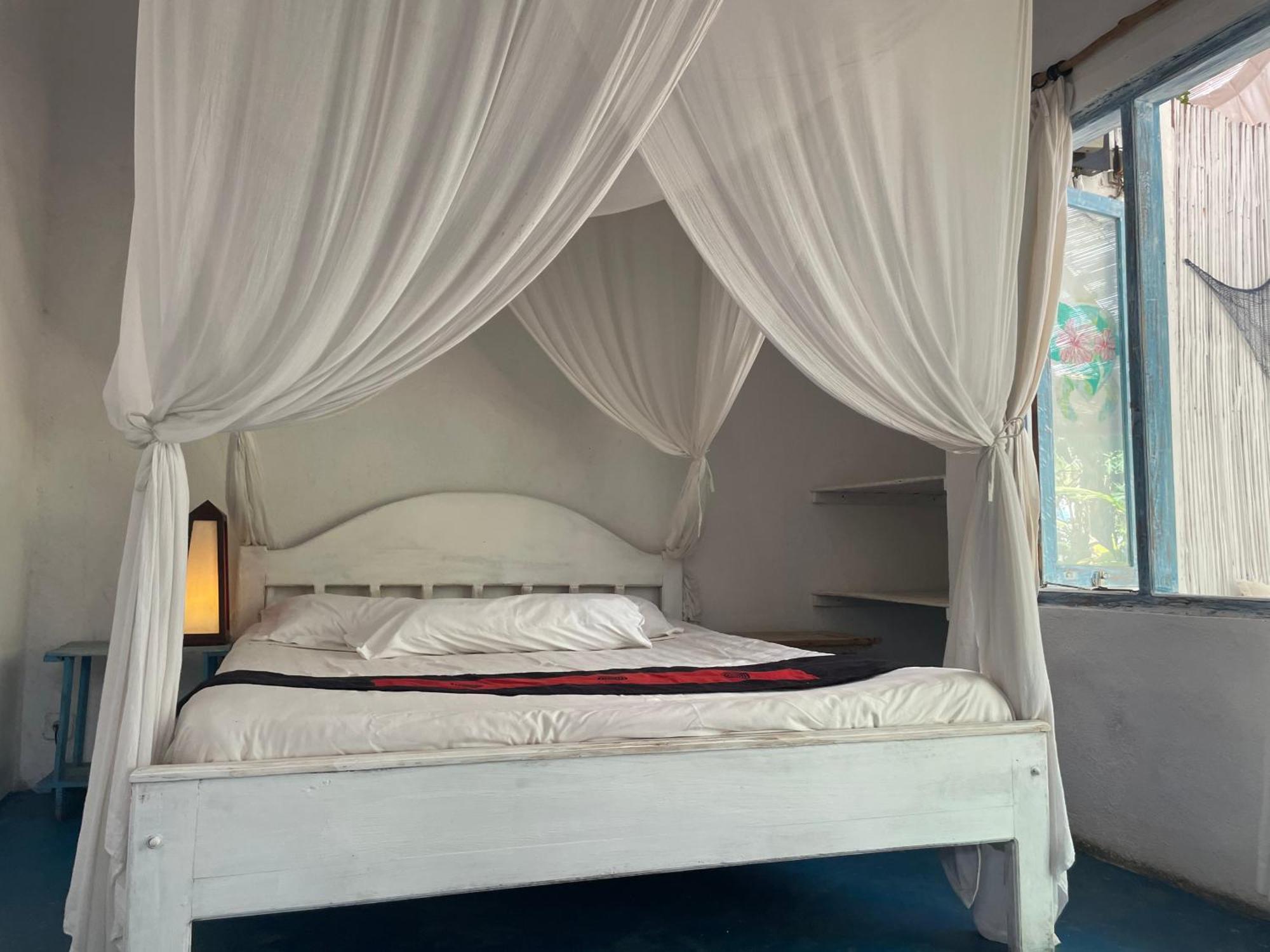 Blu Oceano B&B, Italian Restaurant Нембрала Экстерьер фото